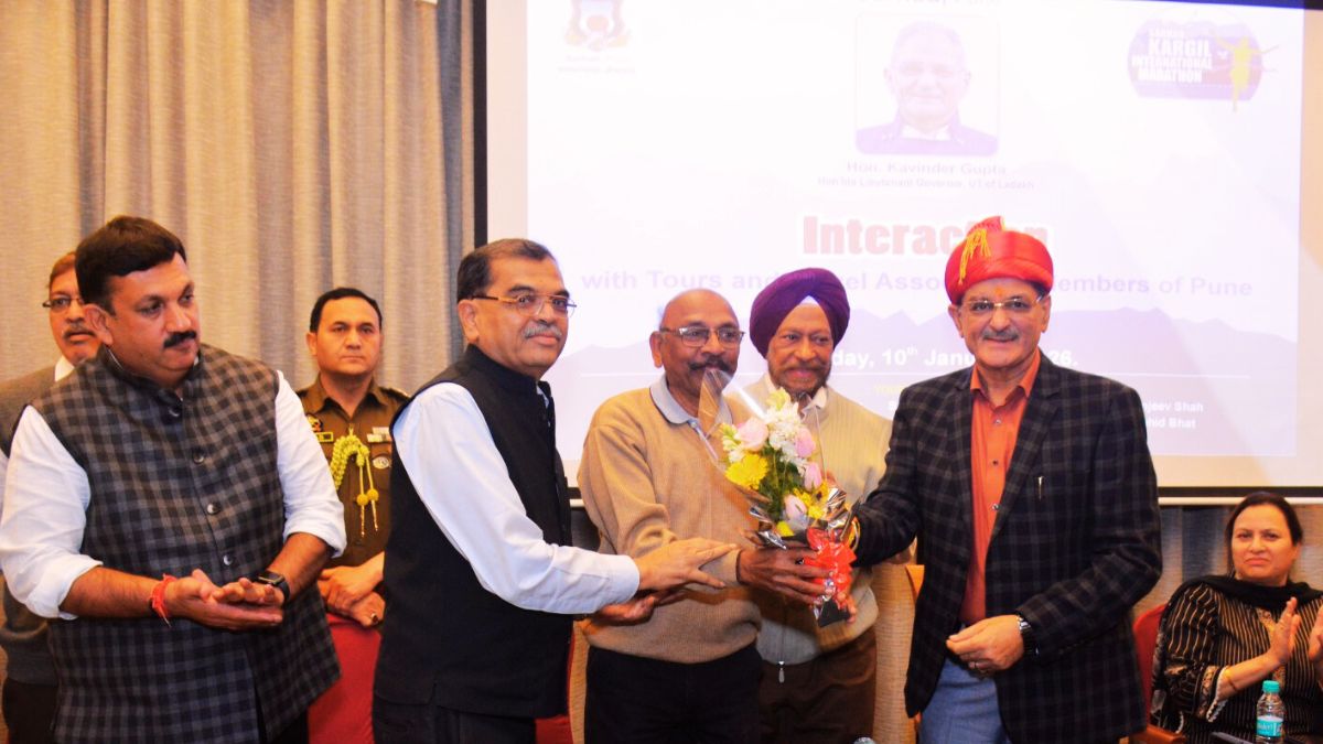 pune-to-leh-ladakh-flight-fare-cheap-tourism