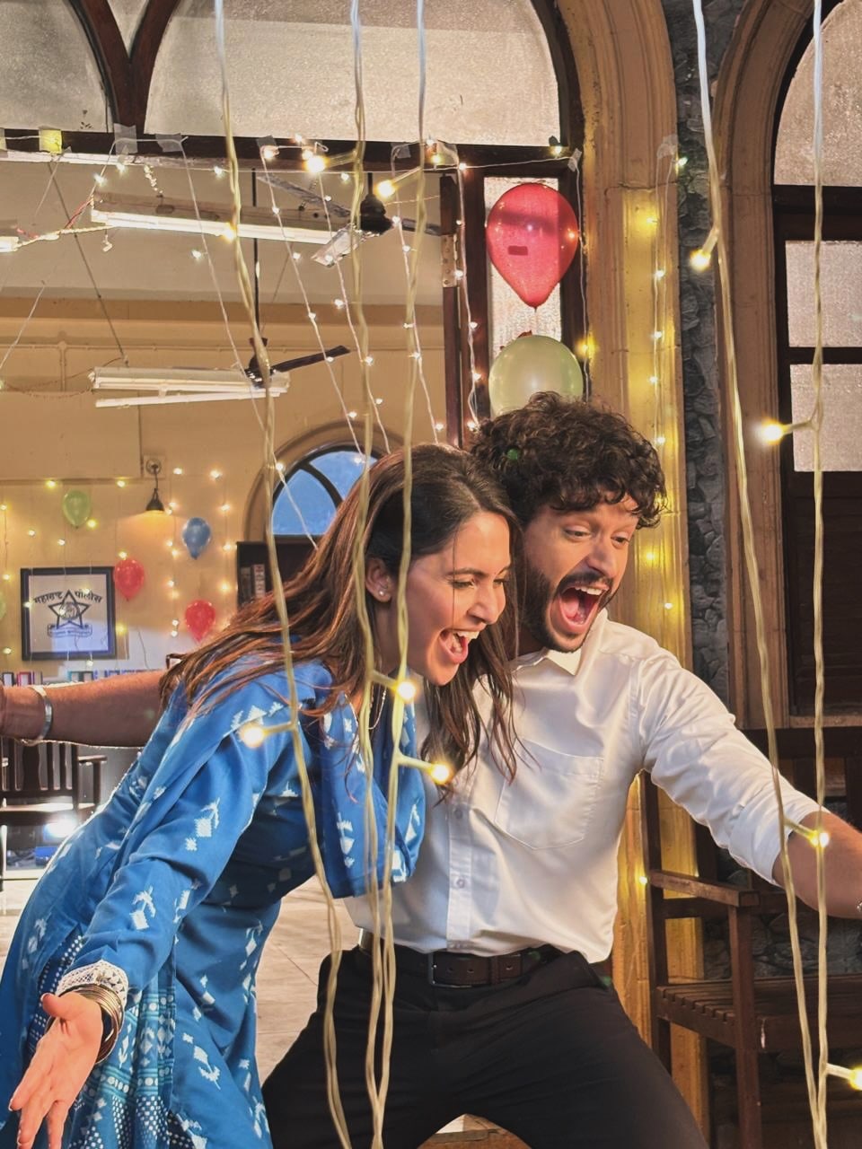 Vachan Dile Tu Mala Couple Chai Pe Charcha Photos Go Viral On Social Media