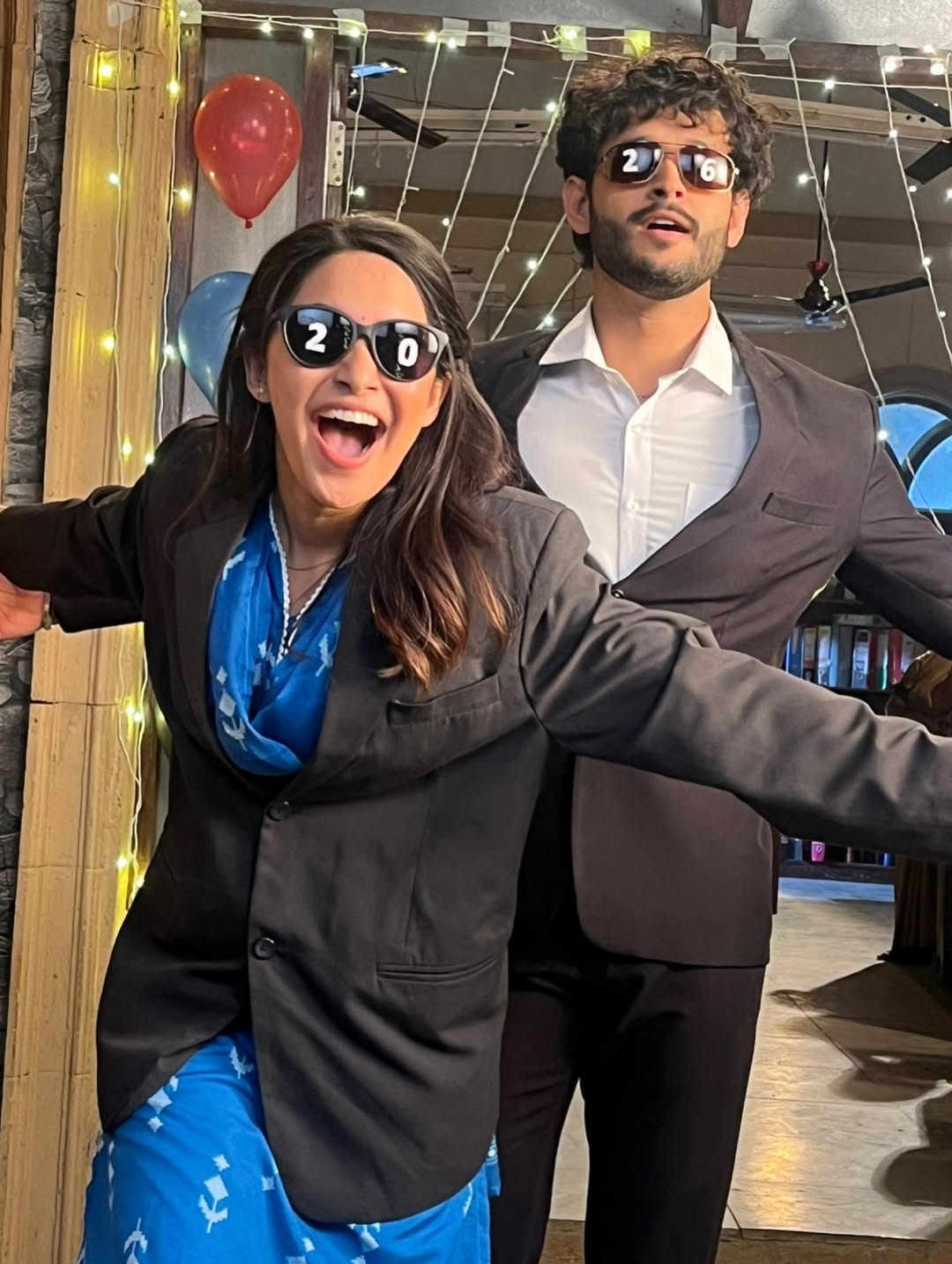 Vachan Dile Tu Mala Couple Chai Pe Charcha Photos Go Viral On Social Media