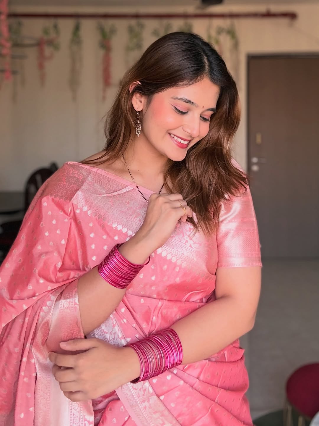 Anushka Pimputkar pink dress look