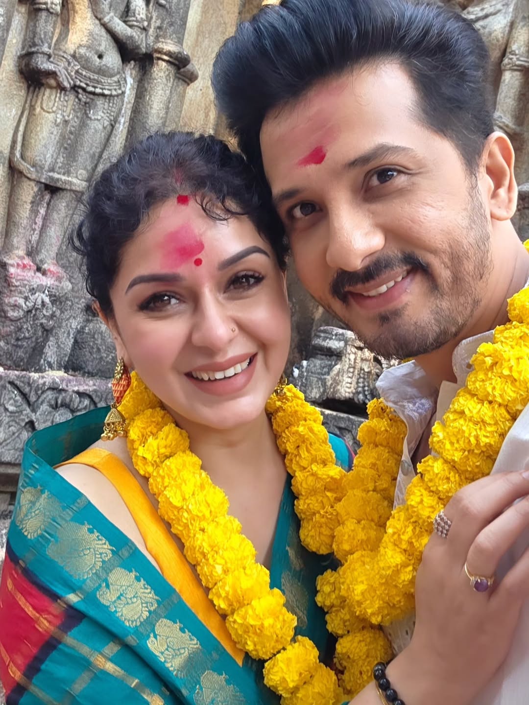 Abhijeet Khandkekar and Sukhada Khandkekar visits Kamakhya Temple