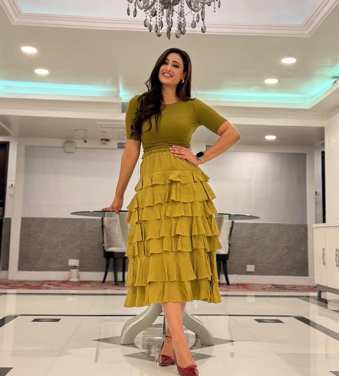 Shweta Tiwari in olive green ruffle dress, looking graceful and fit. photos viral