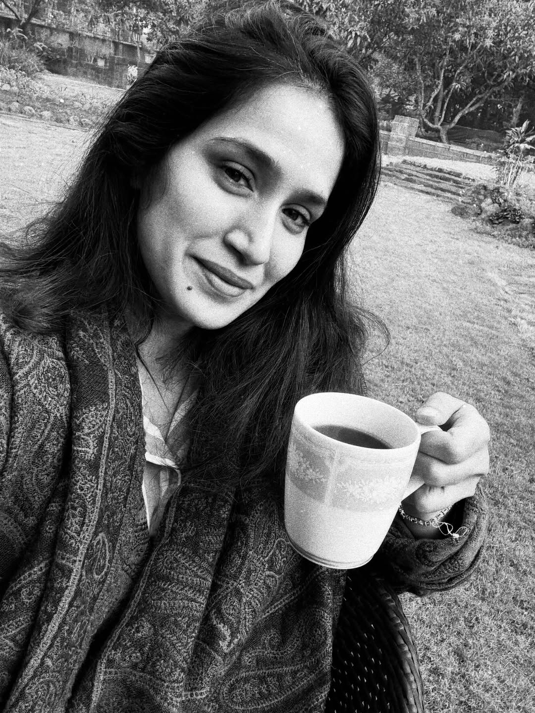 Sagarika Ghatge Kolhapur visit, Zaheer Khan family temple visit, Fatehsingh Khan with parents,