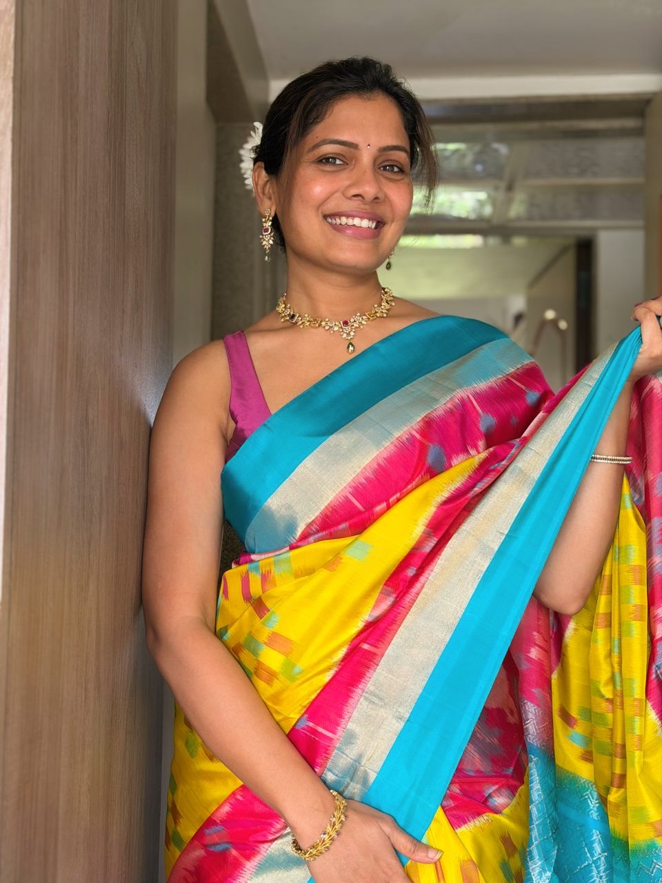 Suruchi Adarkar saree look