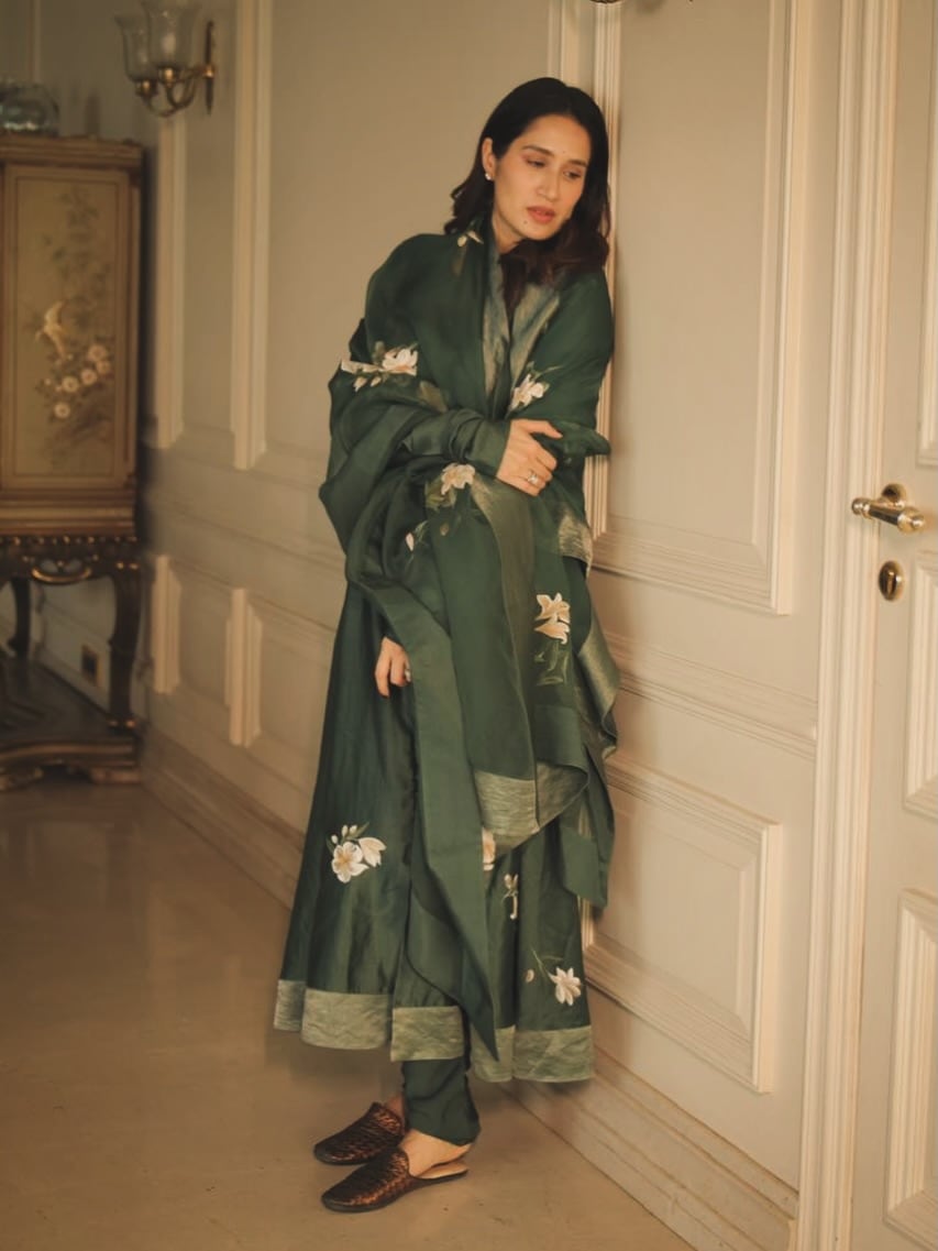 Zaheer Khan wife Sagarika Ghatge royal look and marathi movie