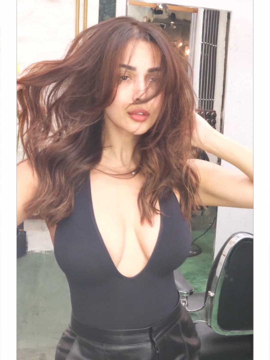 Malaika Arora stuns fans with new haircut, Malaika Arora age 52 looks glamorous