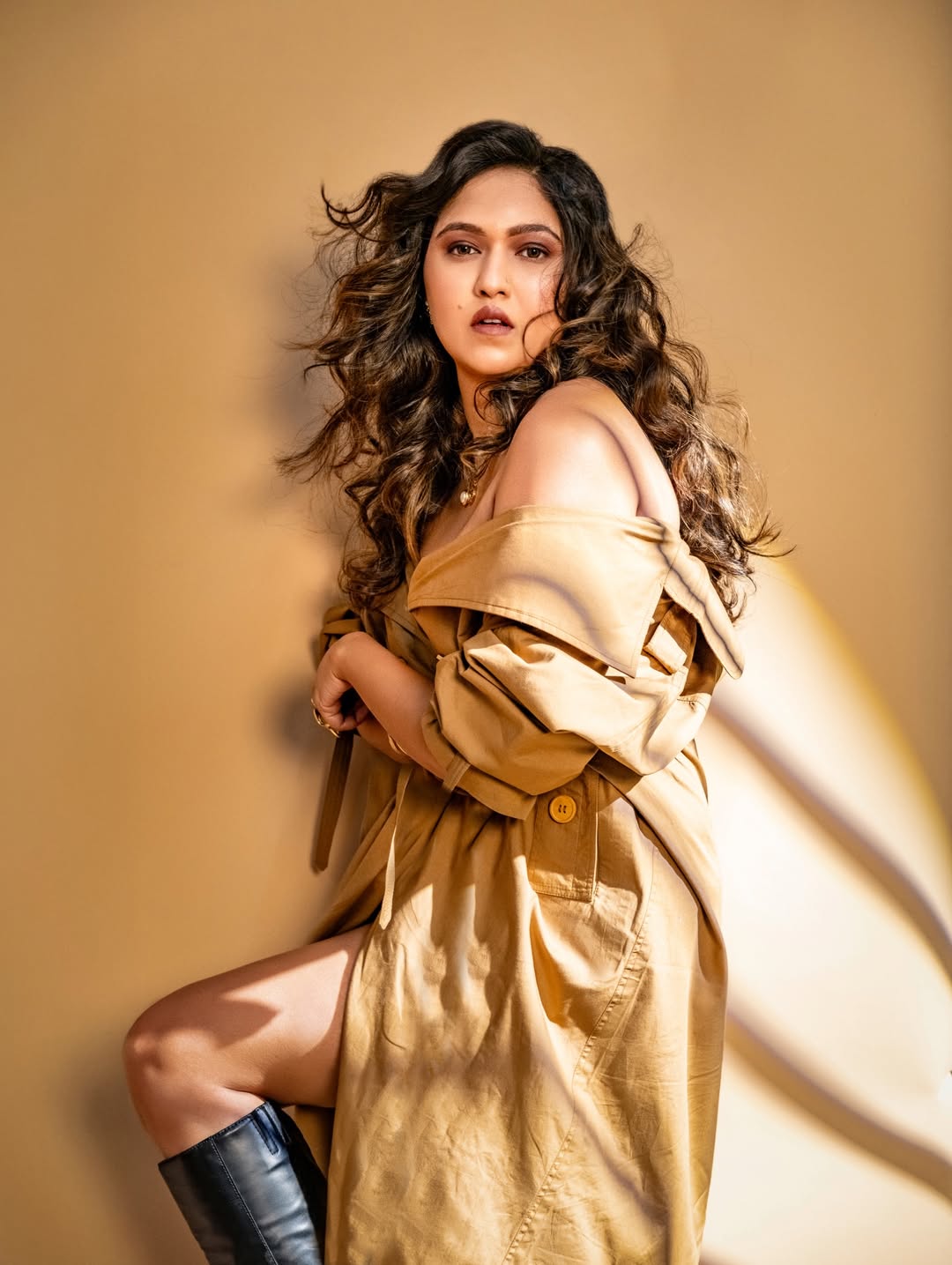 Marathi actress Gautami Deshpande desert photoshoot