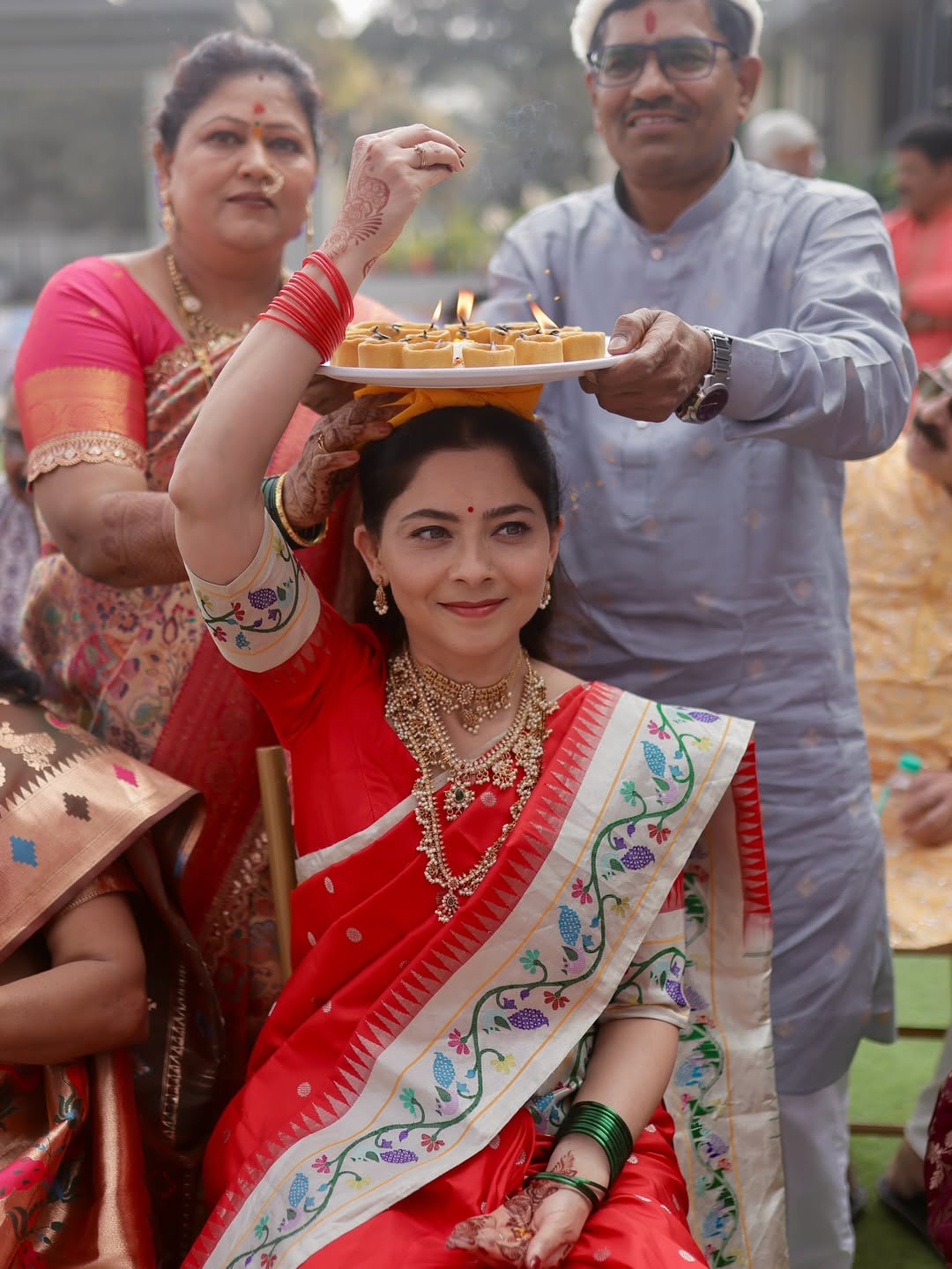 Sonali Kulkarni Karavli look viral on social media