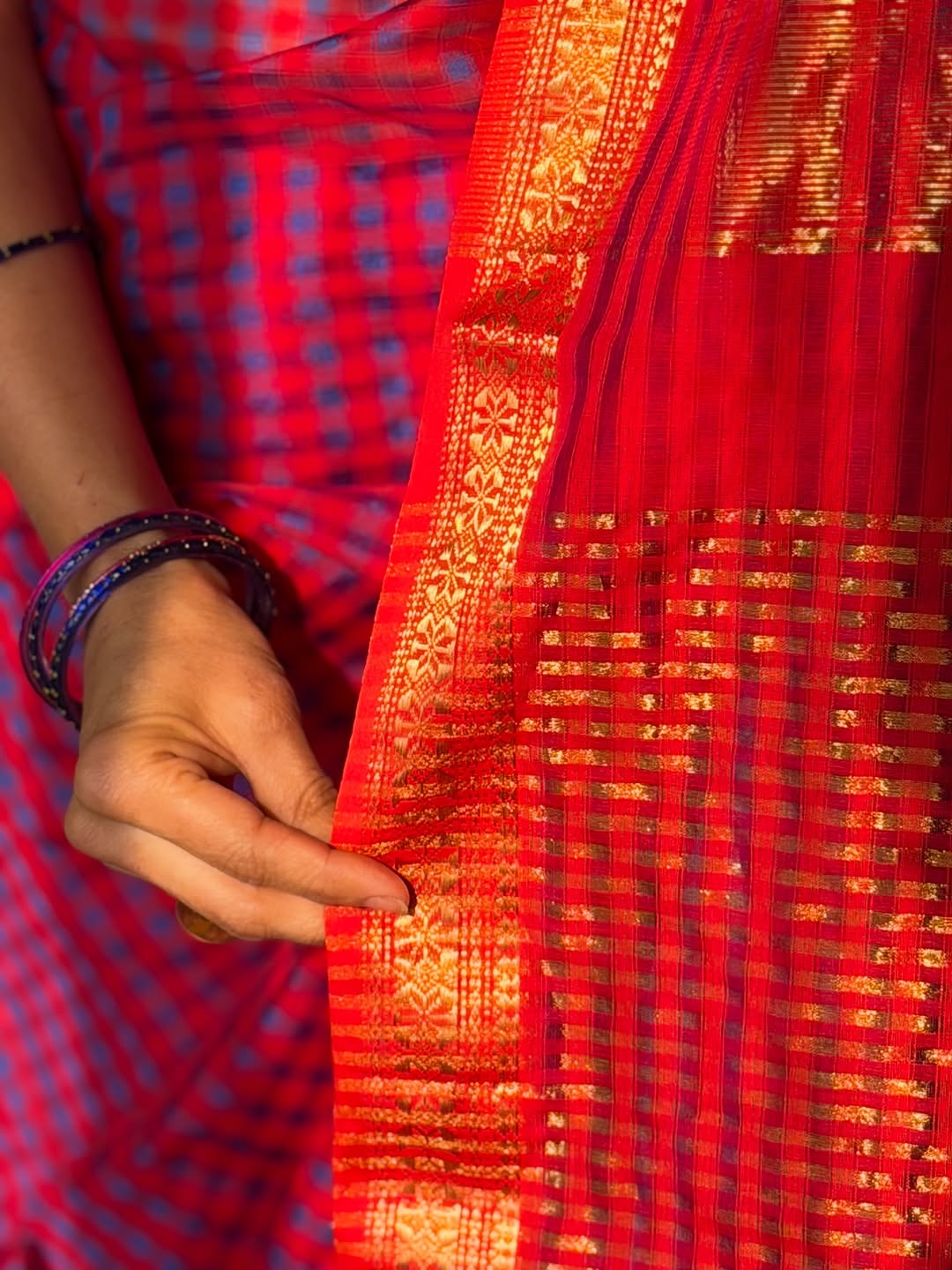 Aishwarya Narkar traditional look