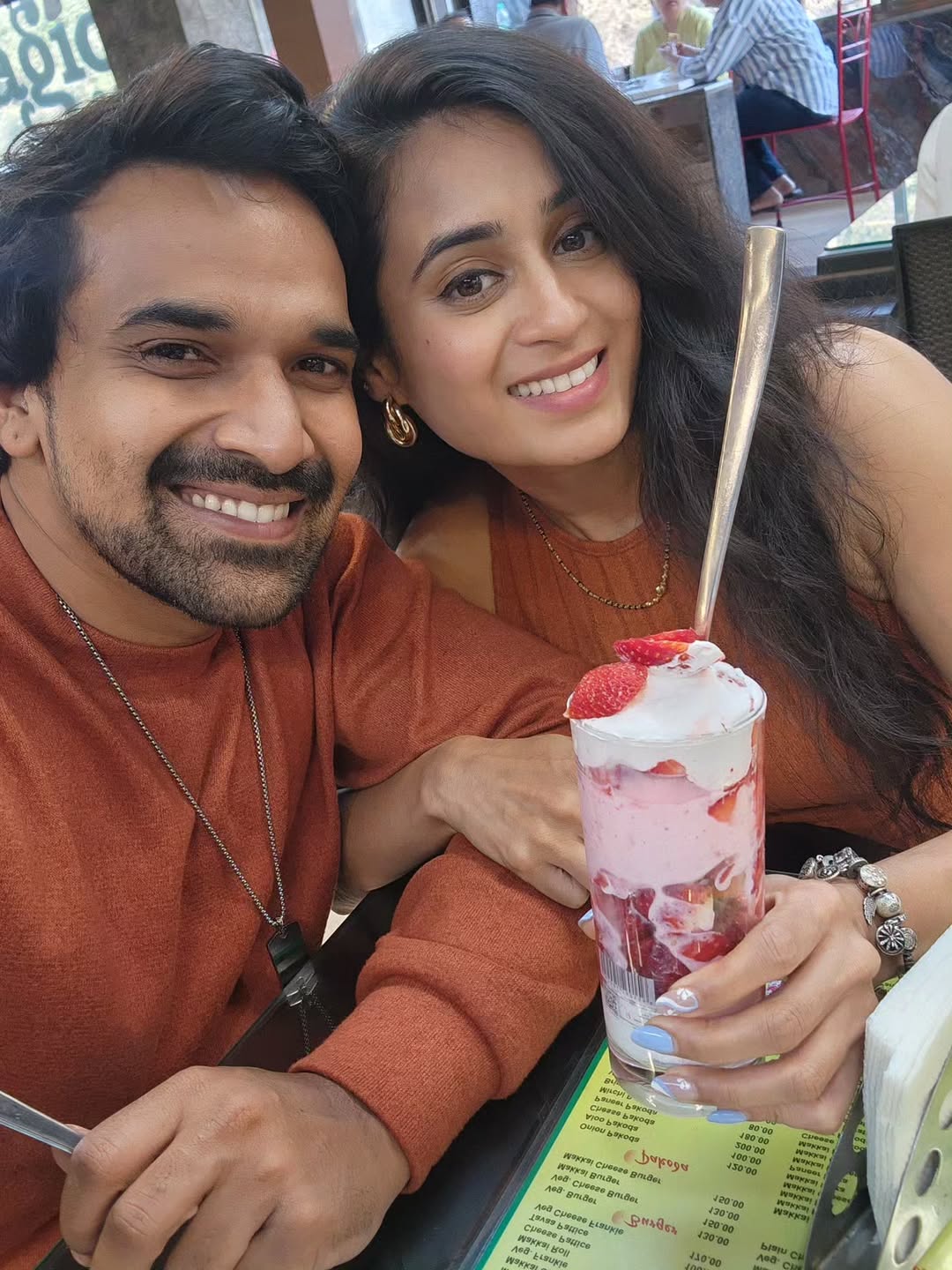 Muramba fame actor Siddharth Khirid and wife Maithili Bhosekar strawberry date in Panchgani