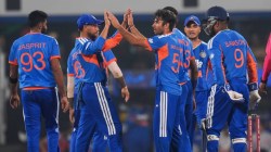 टीम इंडियाला पुढील सामन्यापूर्वी मोठा धक्का, ‘हा’ खेळाडू रुग्णालयात दाखल; नेमकं काय झालं?