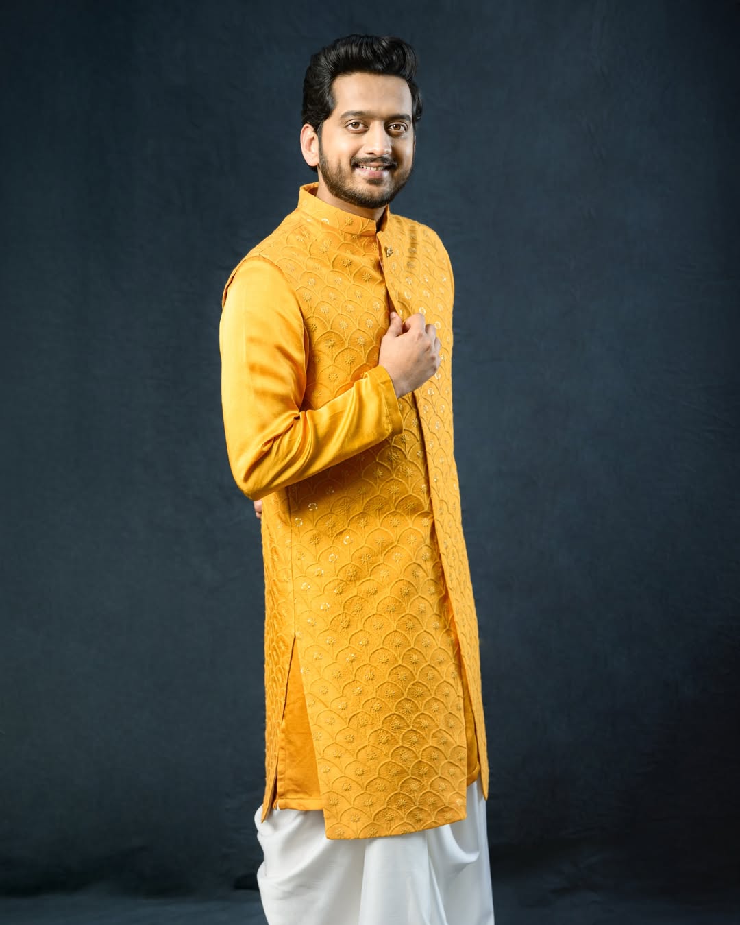 Amey Wagh Traditional Look