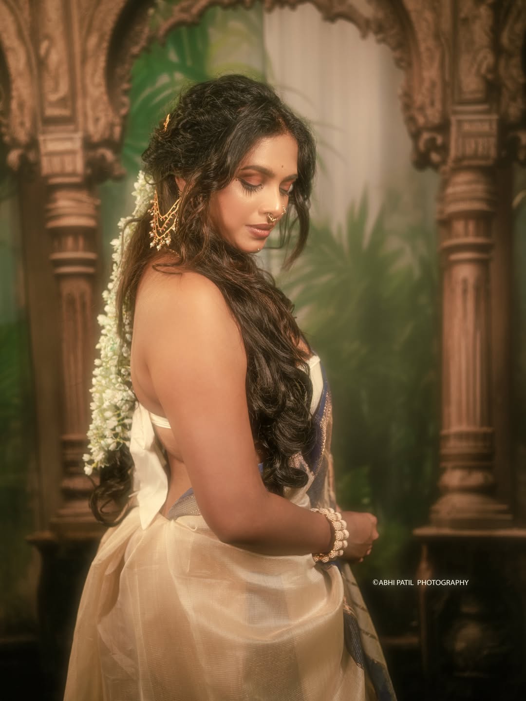 Amruta Dhongade White Saree Look