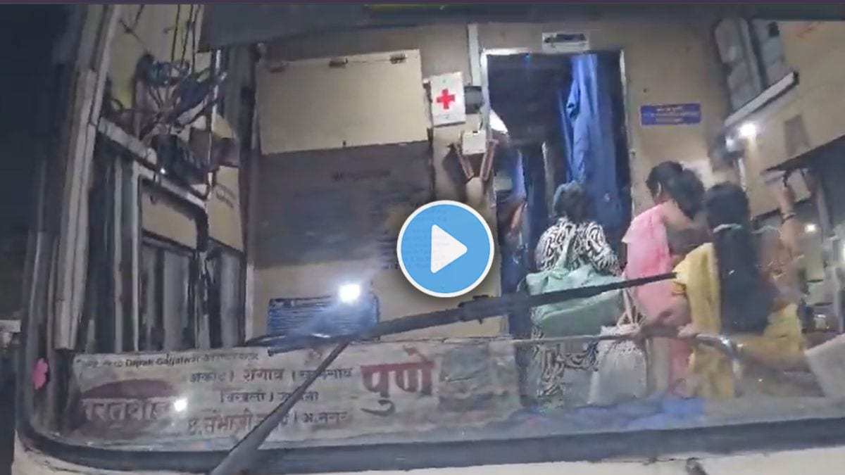 Buldhana MSRTC ST bus driver drunk news  Passenger safety issue