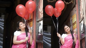 Photos: गुलाबी साडी अन् हातात लाल फुगे; गौतमी पाटीलचा ‘गच्ची’ गाण्यातील मनमोहक लूक चर्चेत