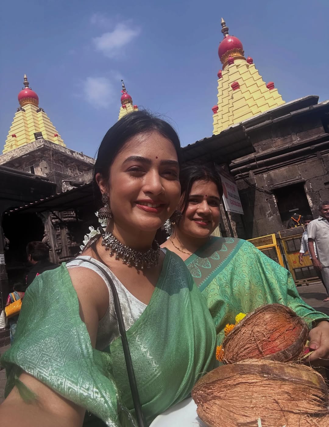 Girija Prabhu Bhakti Ratnaparkhi Mahalaxmi Temple