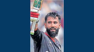 new-zealand-beats-canada-super-8-yuvraj-samra-record-century