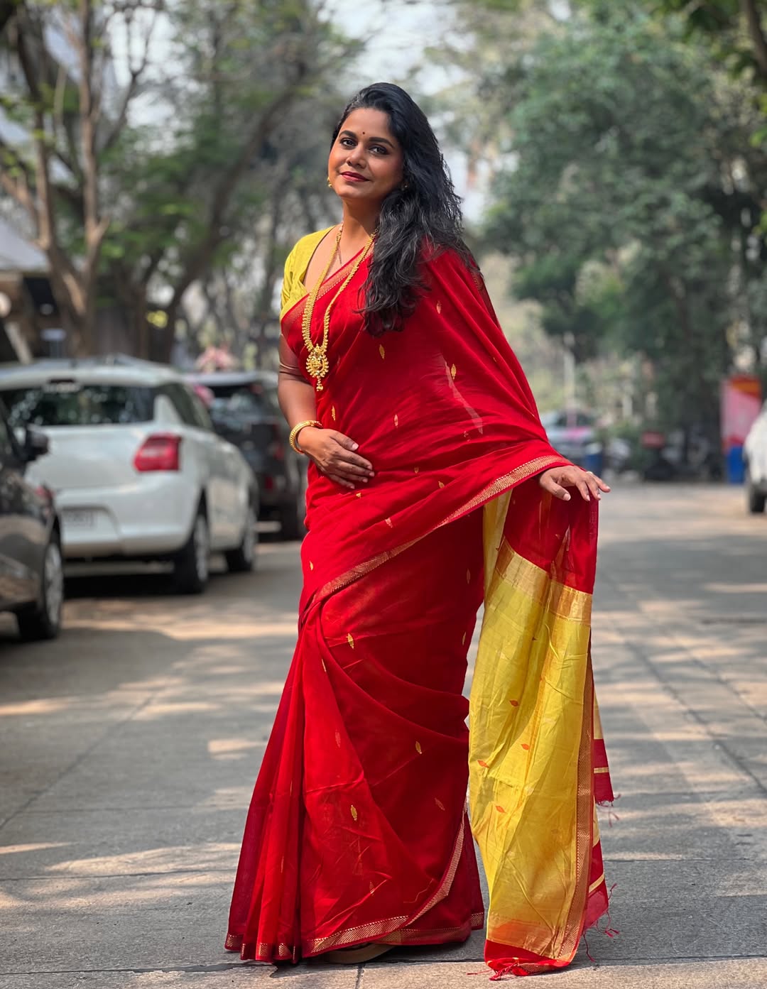 Hemangi Kavi Red Maheshwari Saree Look
