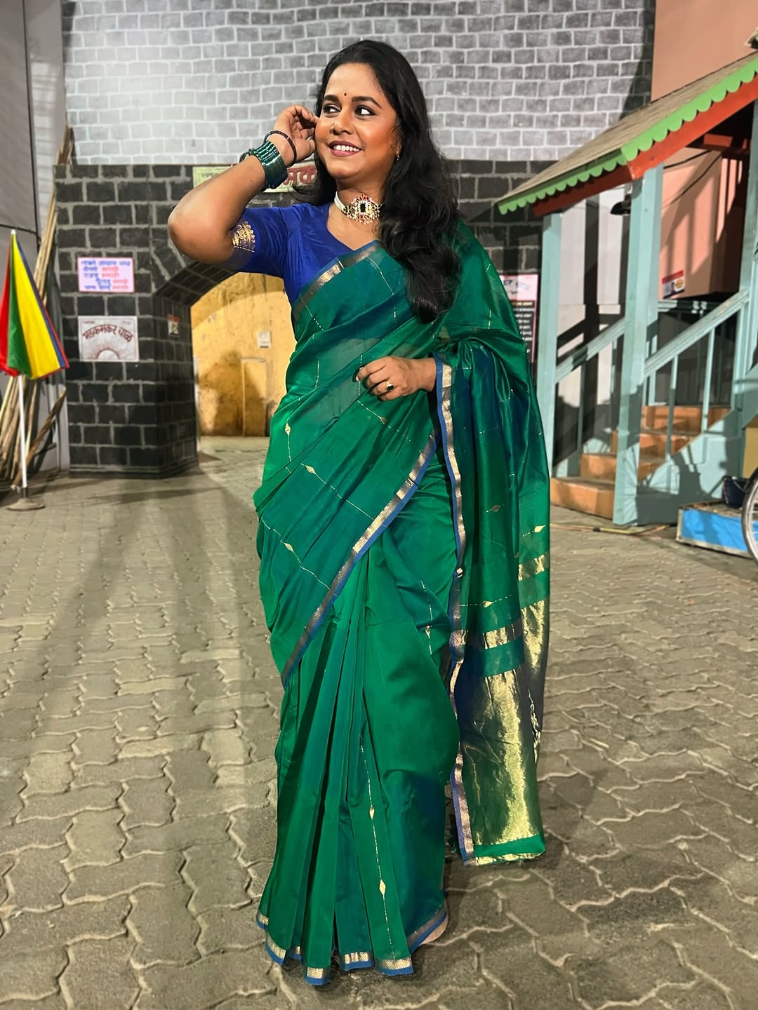 Hemangi Kavi Red Maheshwari Saree Look