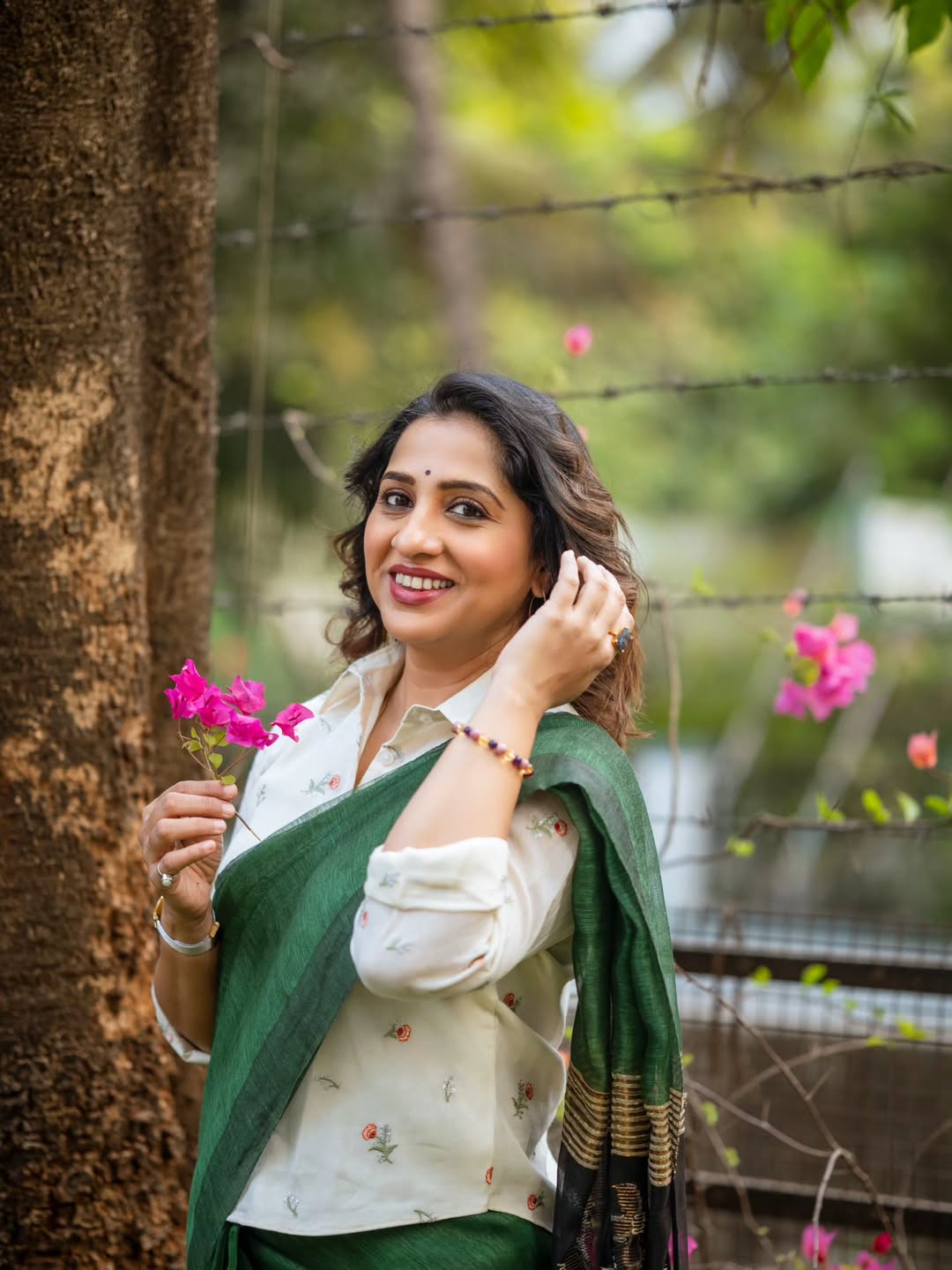 Madhurani Gokhale Green Saree Look
