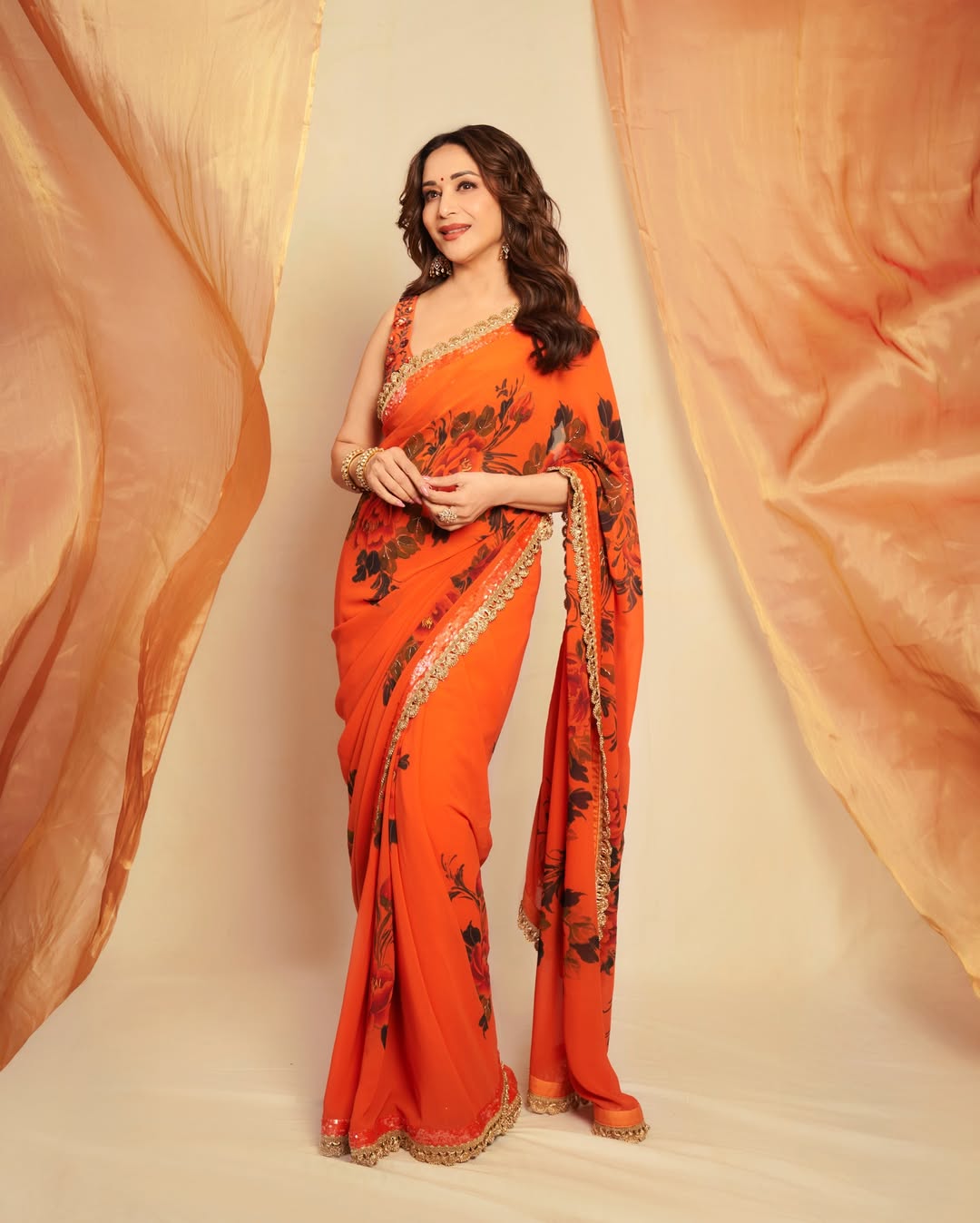 Madhuri Dixit Maa Behen Web Series