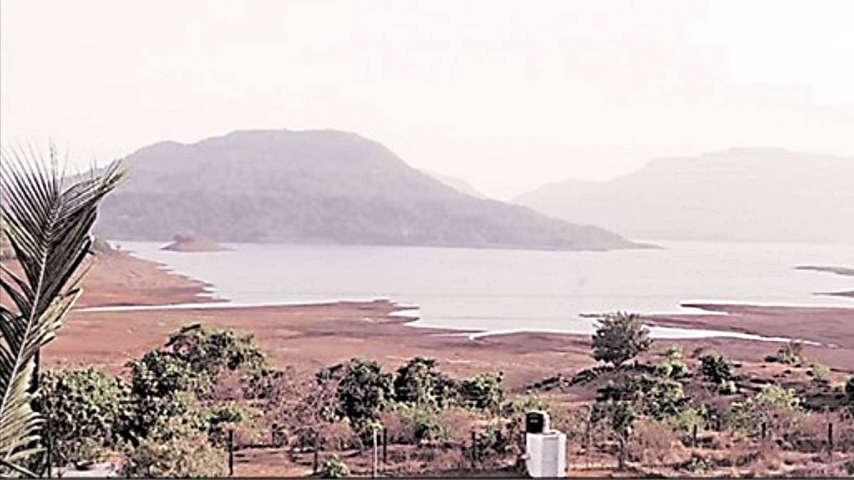 British era land acquisition for Mulshi dam displaced thousands without compensation to tenant cultivators and laboring families.