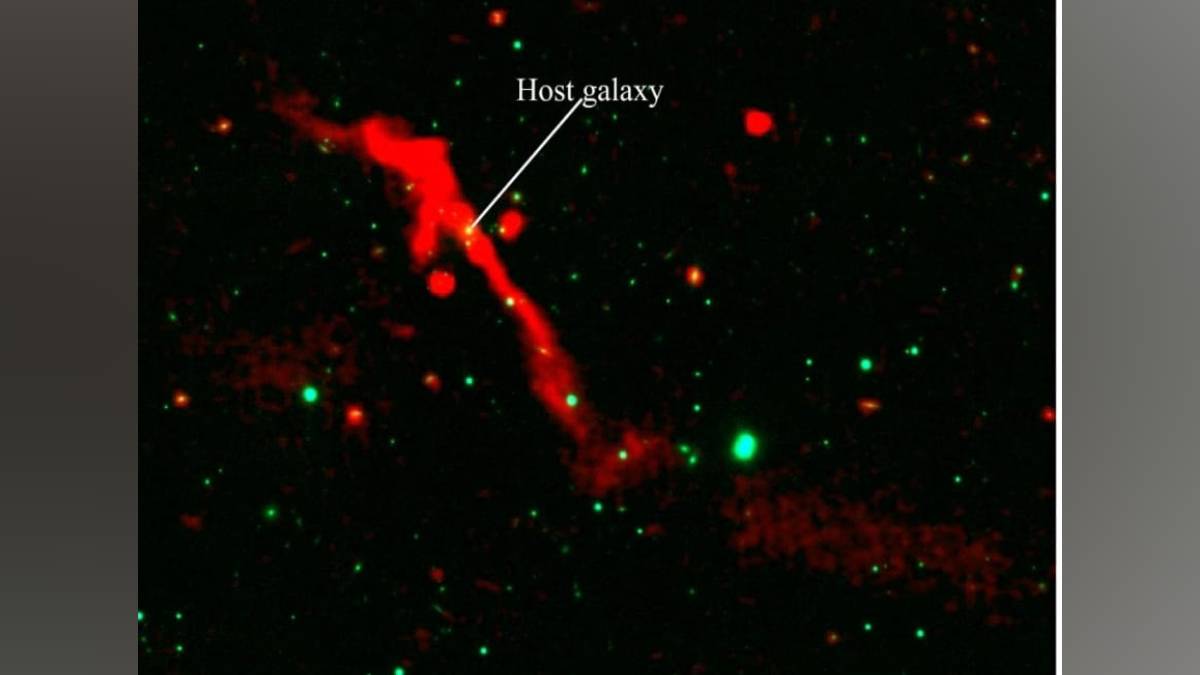 radio galaxy discovery,GMRT telescope research,black hole activation evidence,giant radio galaxy J1007 3540,massive radio galaxy study,cosmic jet structures,galactic evolution research,long radio galaxy characteristics,international astrophysics collaboration,