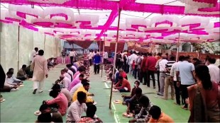 Akola Sant Gajanan Maharaj Pragat Din Celebration Gan Gan Ganat Bote Chants Paldal Wari Mahaprasad