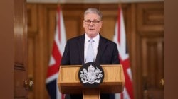 स्टार्मर यांच्या दोन सहकाऱ्यांचे राजीनामे