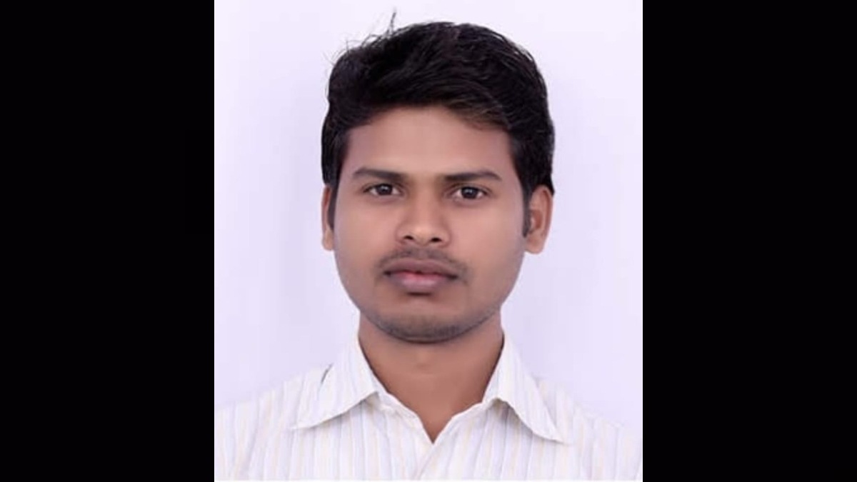 Chandrapur Rajura Pune based Engineer Deepak Baba Pade suicide ends life