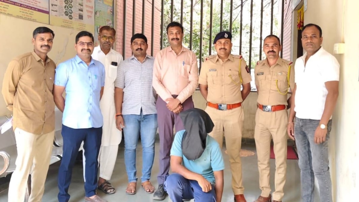 ahilyanagar cyber fake police digital arrest scammer naxal gadchiroli engineer turned criminal chandan sangle