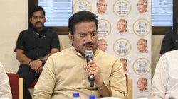 विलिनीकरणाची चर्चा तुर्तास बाजूला? शरद पवार गटाने घेतला हा निर्णय