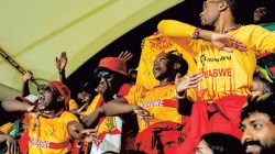 India vs Zimbabwe : झिम्बाब्वेच्या चाहत्यांचा लक्षवेधी उत्साह; ‘चेपॉक’वर भारतीयांचीही आपल्या संघाला साथ…