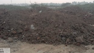 Illegal soil dumping to fill fish ponds reported in Dabhle area of Dahanu.