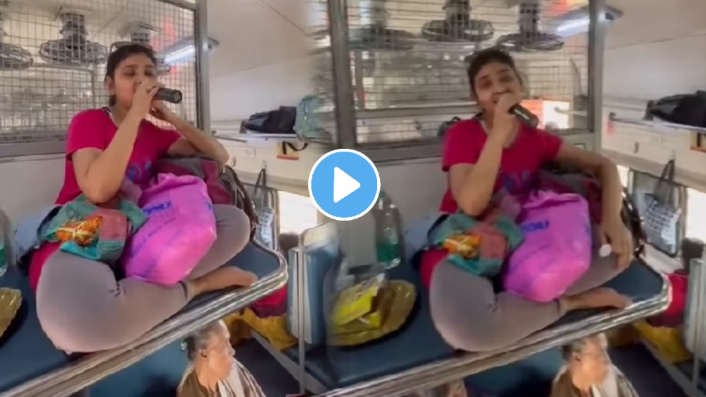 Girl sings Lag Ja Gale in train, passengers left mesmerized. Girl sings Lag Ja Gale in train, passengers left mesmerized.