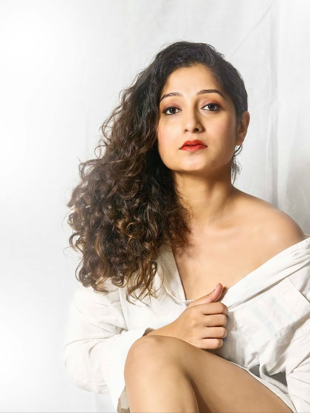 Pallavi Patil Bold Look Photoshoot