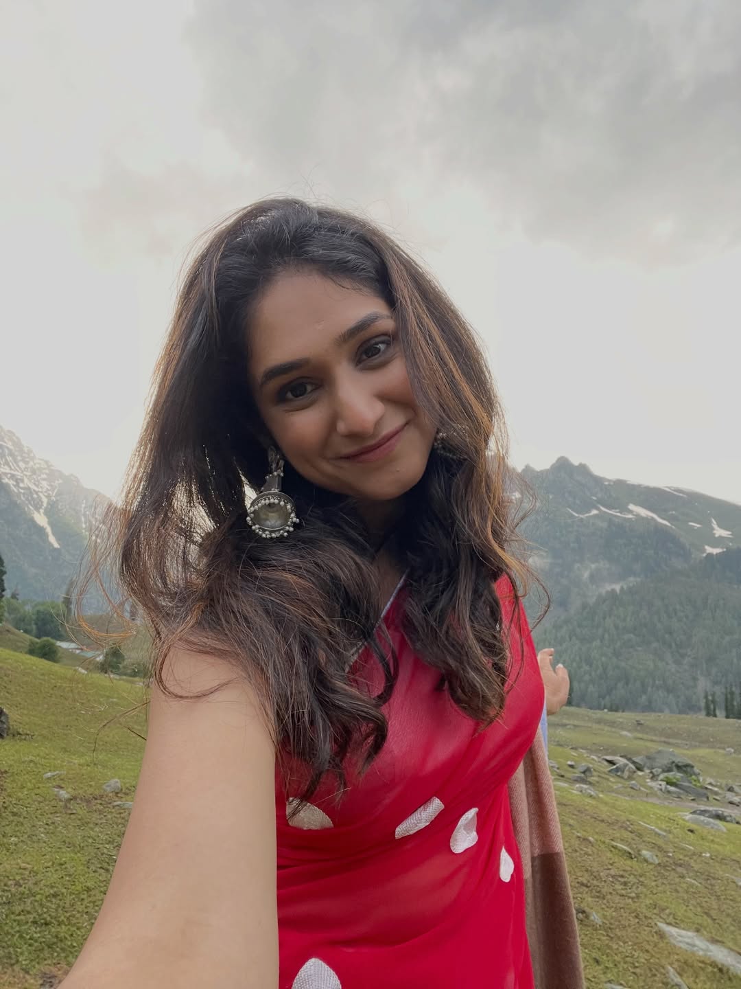 Priyadarshini Indalkar Lagnacha Shot Movie