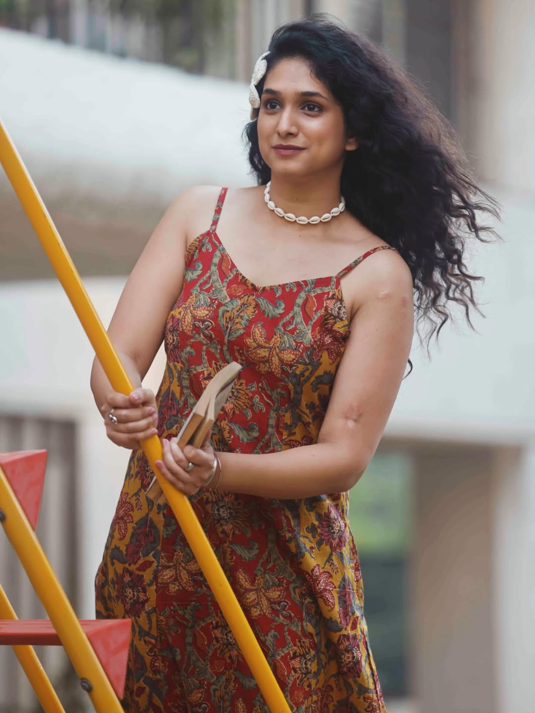 Priyadarshini Indalkar Lagnacha Shot Movie