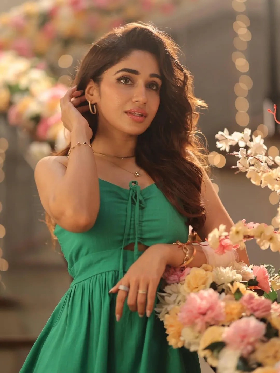 Purniemaa Dey Orange Saree Look