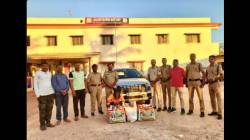 रत्नागिरीत होळीपूर्वी मोठी कारवाई; नाटे पोलिसांकडून ७.९३ लाखांचा गुटखा जप्त