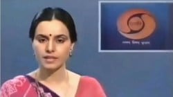 दूरदर्शनच्या सर्वात जुन्या निवेदिका सरला महेश्वरींचं निधन, बातम्यांसाठी ओळखला जाणारा आश्वासक चेहरा काळाच्या पडद्याआड