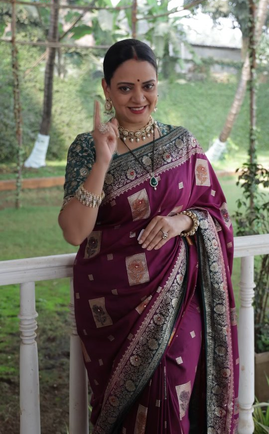 Sharvari Lohokare Green Paithani Saree Look