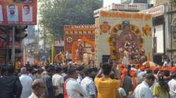 सरदारांच्या वंशजांकडून छत्रपती शिवाजी महाराजांना मानवंदना, ‘शिवजयंती महोत्सव समिती पुणे’तर्फे ‘स्वराज्य रथ’ सोहळ्याचे आयोजन