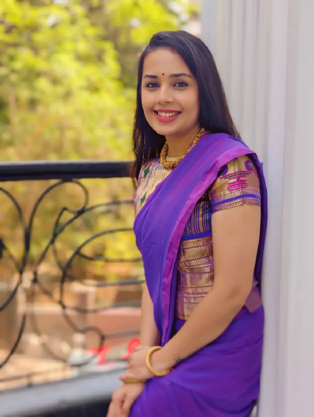 Shivani Rangole Kulkarni Purple Saree Look