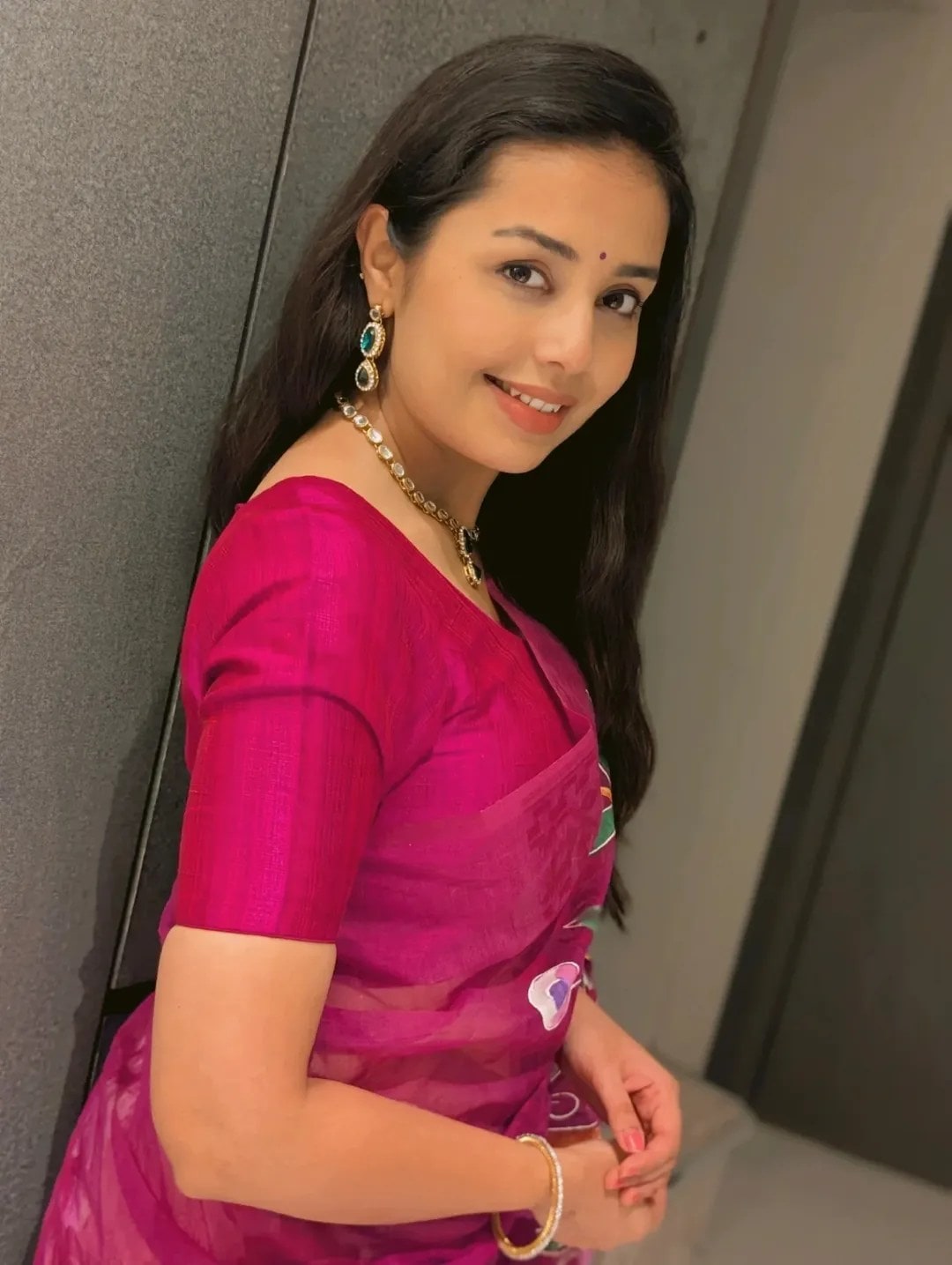 Shivani Rangole Kulkarni Purple Saree Look