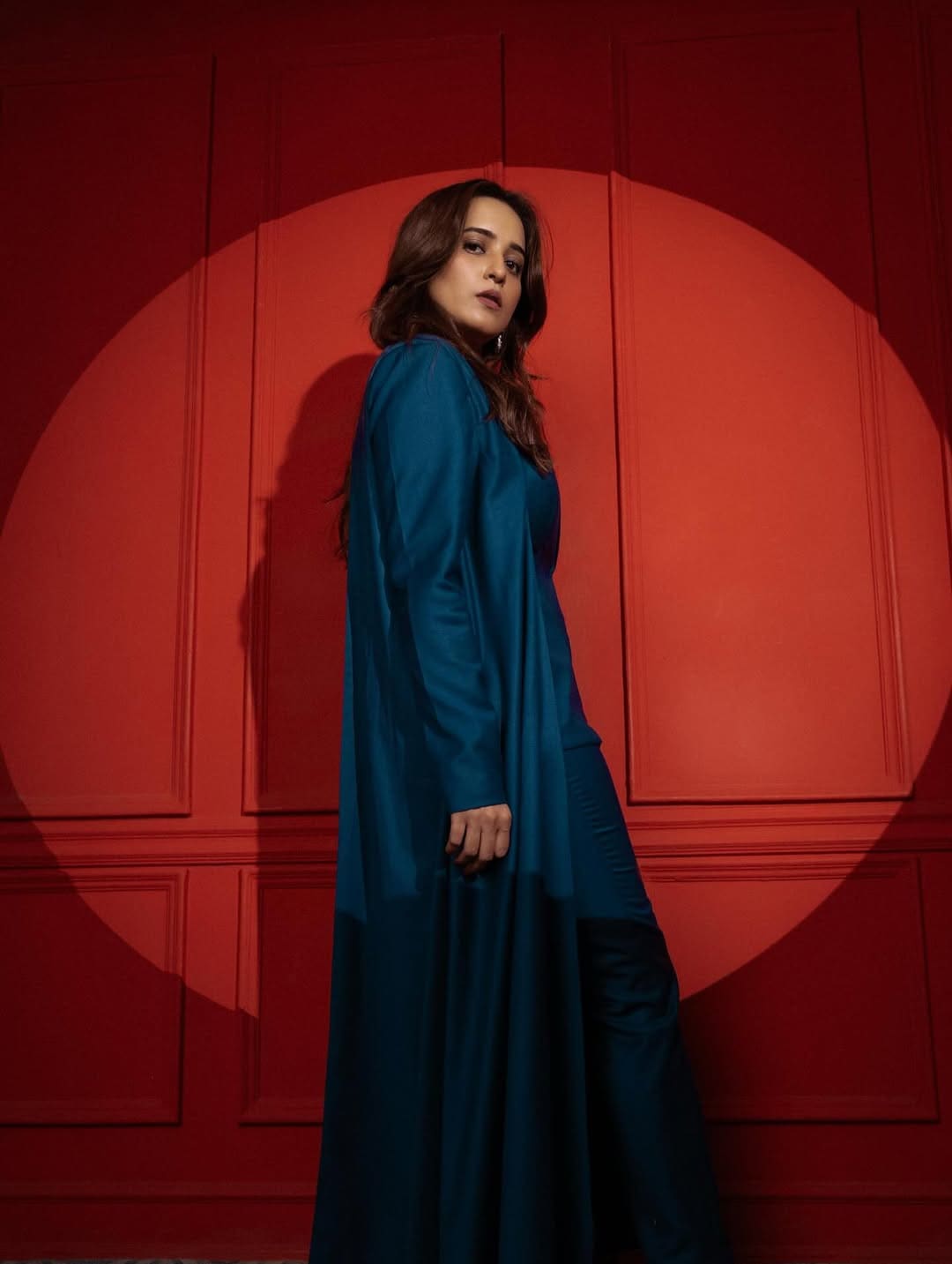 Shivani Surve Peacock Green Blazer Suit Look