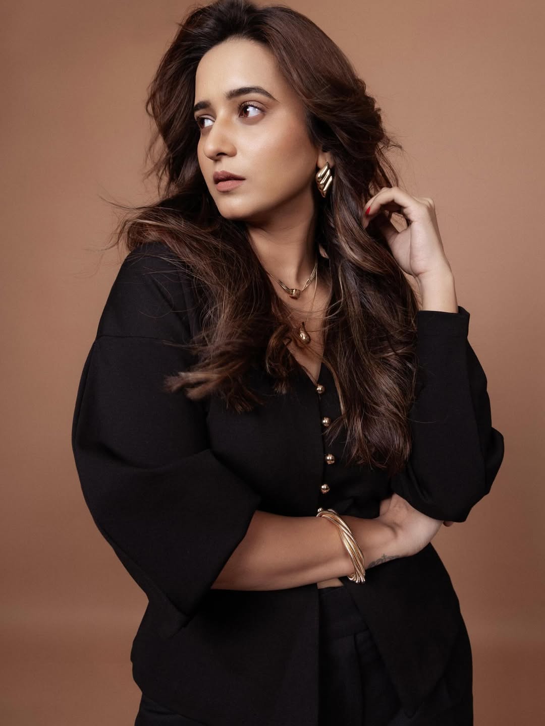 Shivani Surve Peacock Green Blazer Suit Look