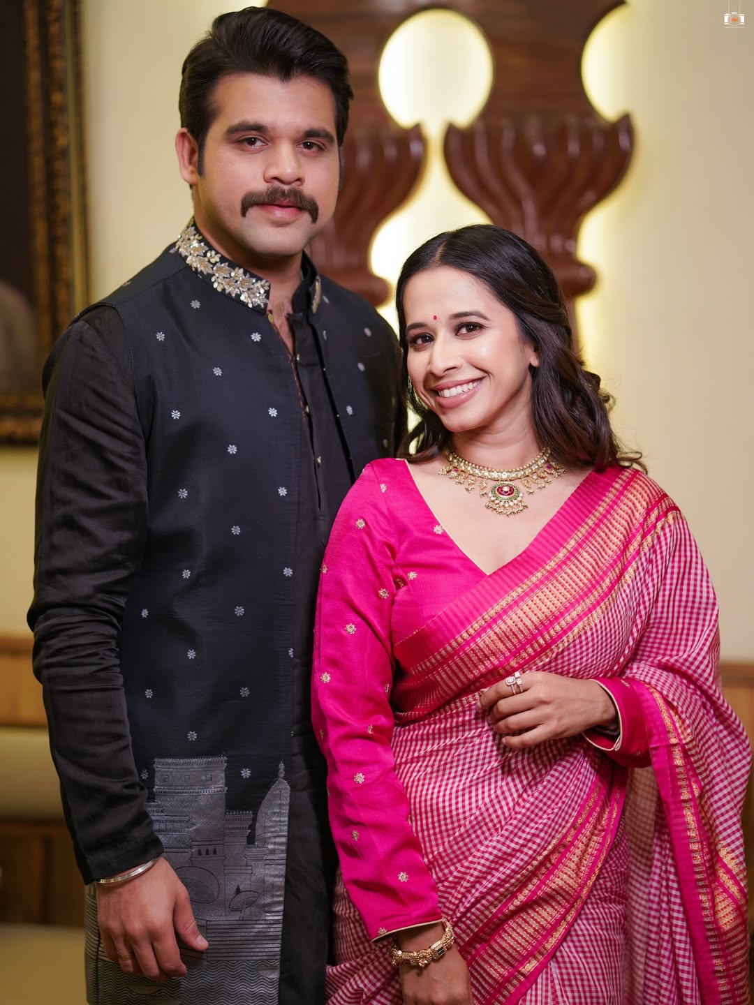 Shreya Bugde PIFF Pink Saree Look