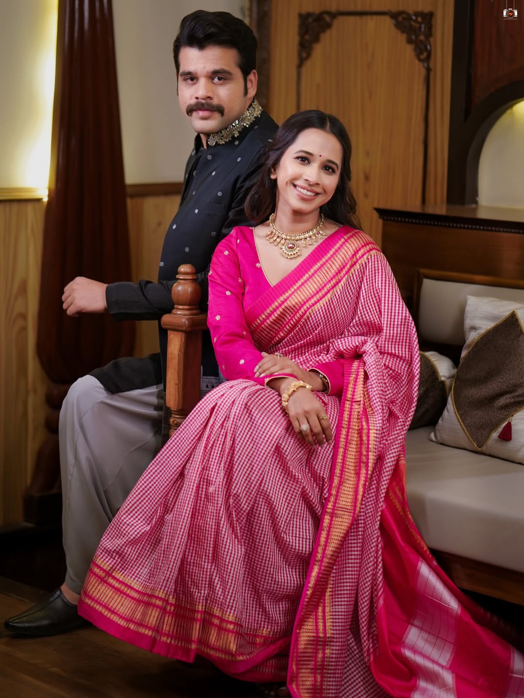 Shreya Bugde PIFF Pink Saree Look