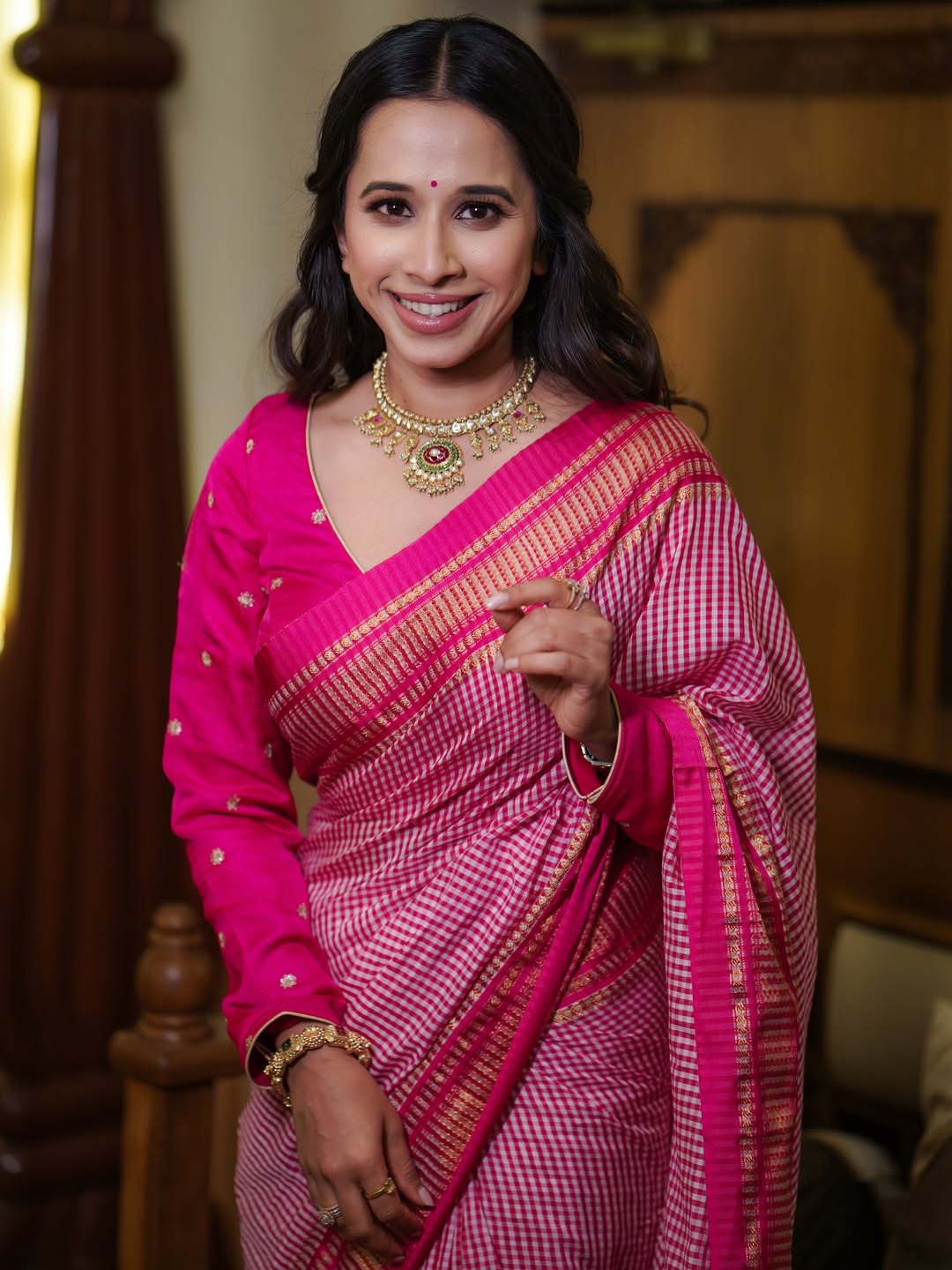 Shreya Bugde PIFF Pink Saree Look